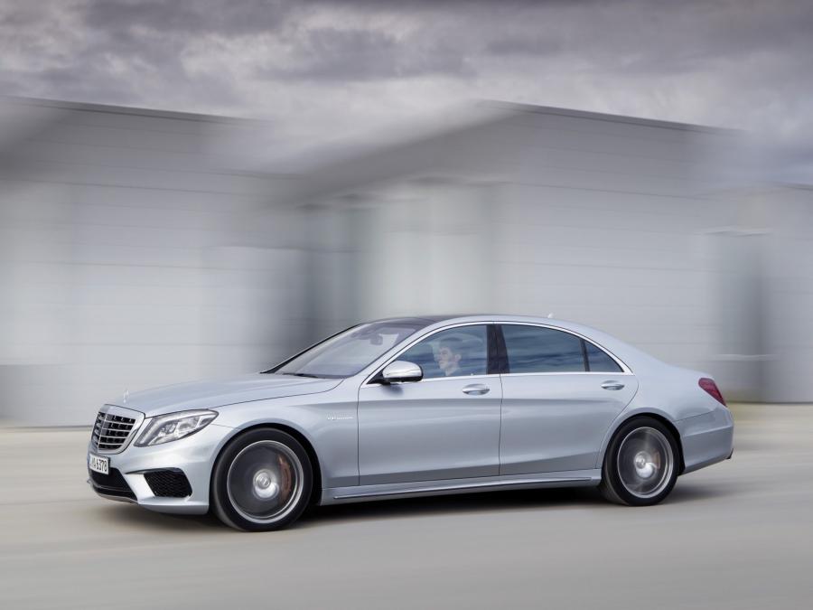  Mercedes-Benz S63 AMG 2013 года  (фото 22 из 30)